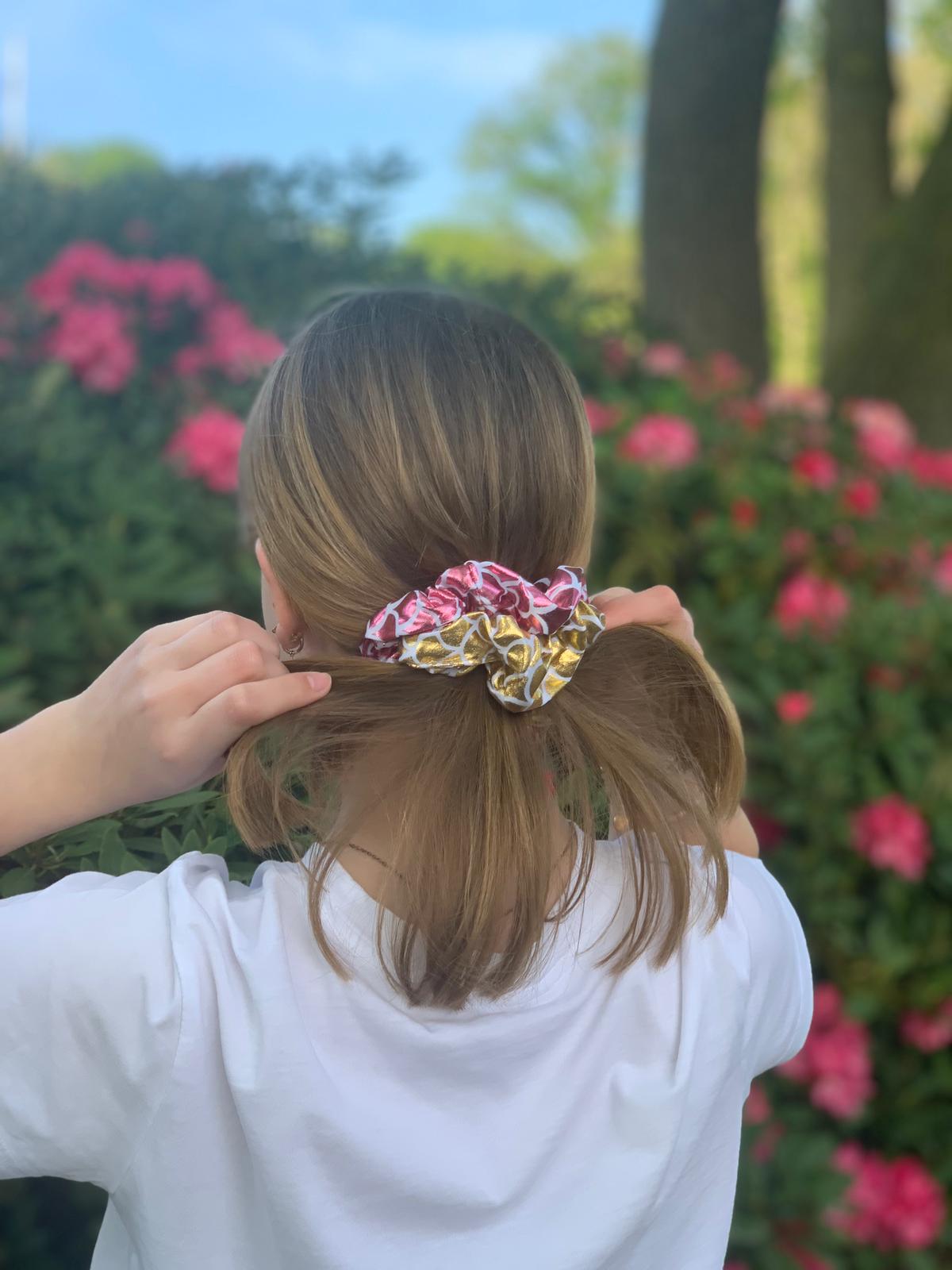 Lichtroze zeemeermin scrunchie