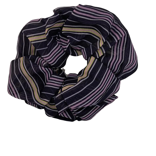 Paarse strepen scrunchie voor {$price} inclusief verzendkosten. Scrunchie-winkel.nl de grootste collectie scrunchies en haaraccessoires, hoge kwaliteit en scherpe prijs